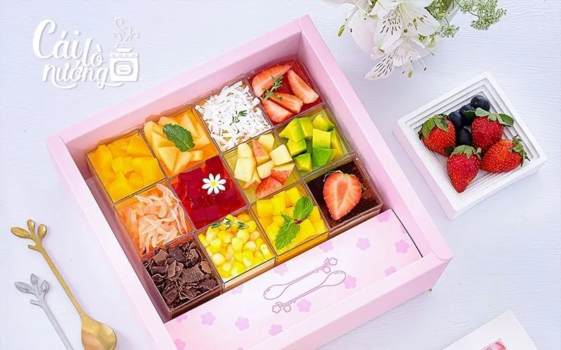 Set bánh sinh nhật nhiều cái nhỏ Sweet Box 16 vị đa dạng cho bé gái
