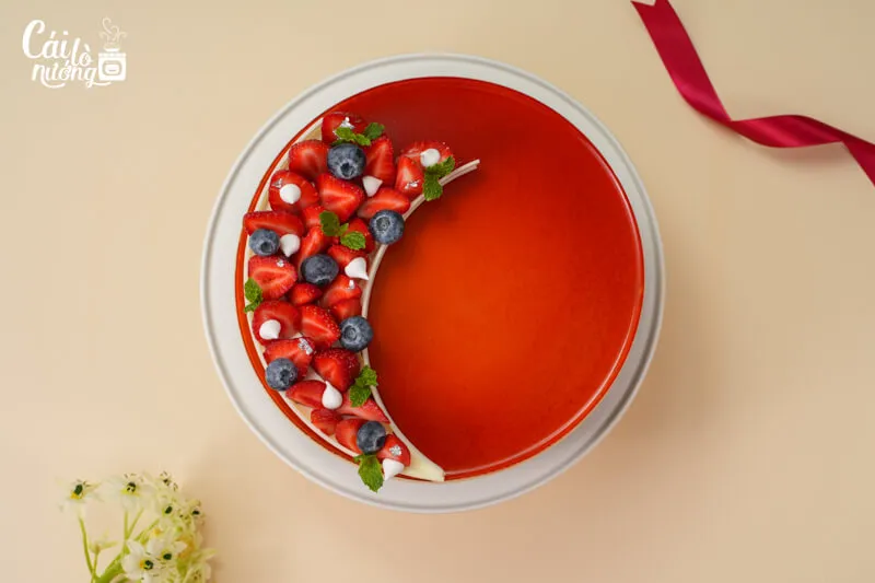 Bánh Flan Gato kết hợp các loại trái cây mọng màu sắc bắt mắt