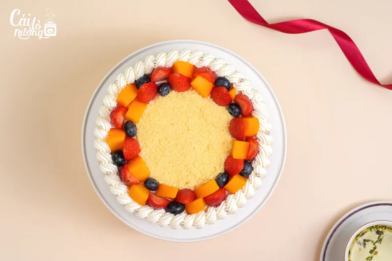 Bánh Flan Gato kết hợp đa dạng các loại trái cây trang trí sinh nhật