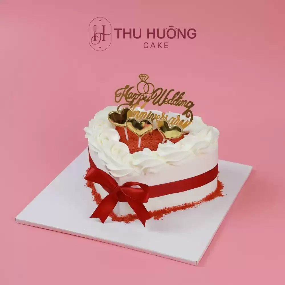 Bánh Sinh Nhật Hình Trái Tim Tone Đỏ Đẹp