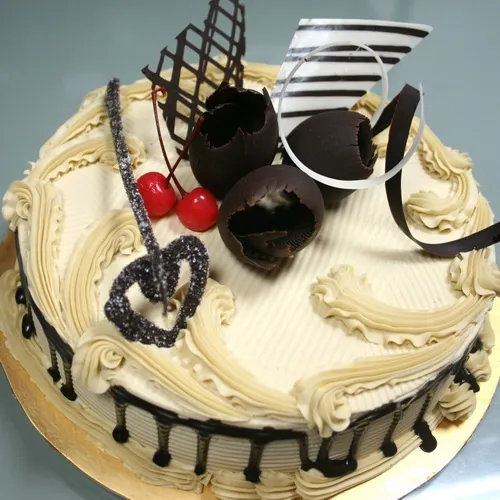 Bánh kem phong cách Pháp đơn giản sang trọng