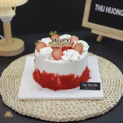 Bánh rút tiền dâu tây bắt mắt