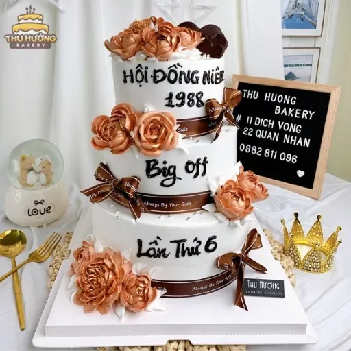 Bánh rút tiền ba tầng sang trọng