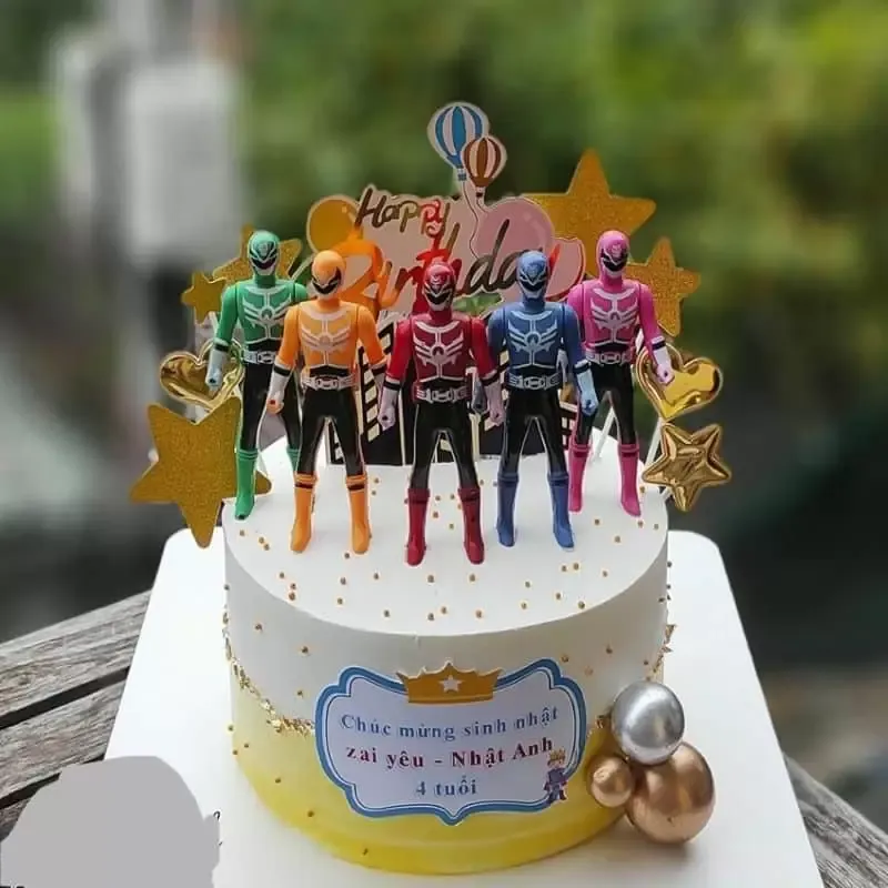 Bánh Sinh Nhật Trang Trí Siêu Nhân Siêu Ngầu