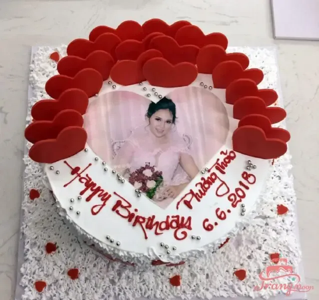 Mẫu bánh sinh nhật tặng vợ phong cách lãng mạn