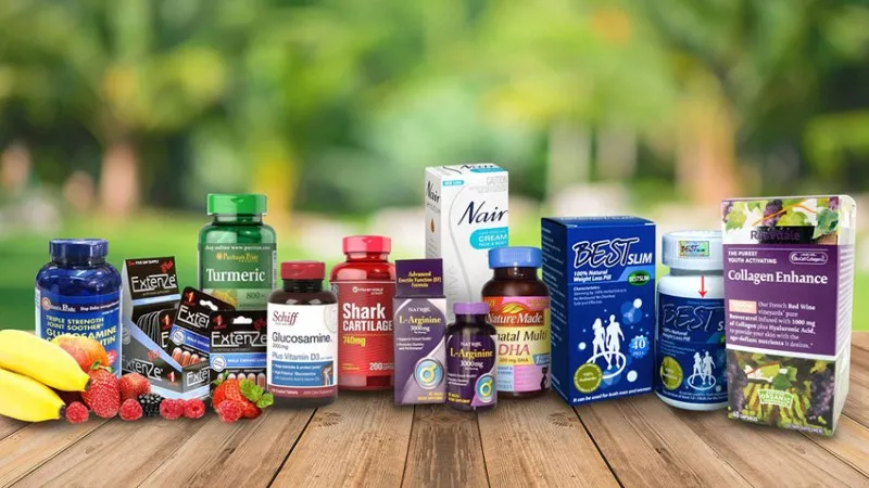 Các loại thực phẩm bổ sung sức khỏe được đóng gói đẹp mắt thay cho lời chúc.