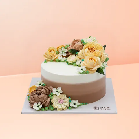 Mẫu bánh kem hoa vàng ý nghĩa chúc thọ bố mẹ