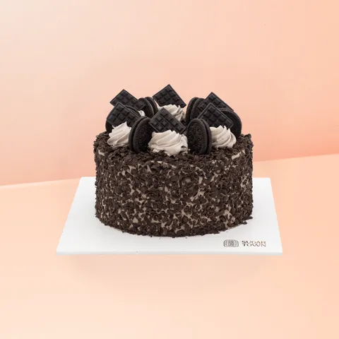 Mẫu bánh kem phủ ganache socola láng mịn