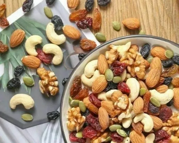 Set quà hạt dinh dưỡng cao cấp bảo vệ sức khỏe tim mạch