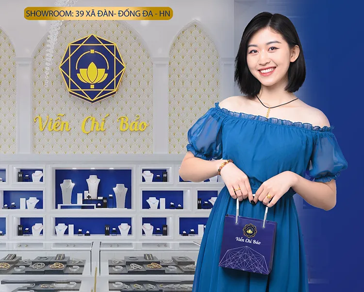 Trang sức bạc nữ tinh tế làm điểm nhấn cho nữ giáo viên trong ngày lễ