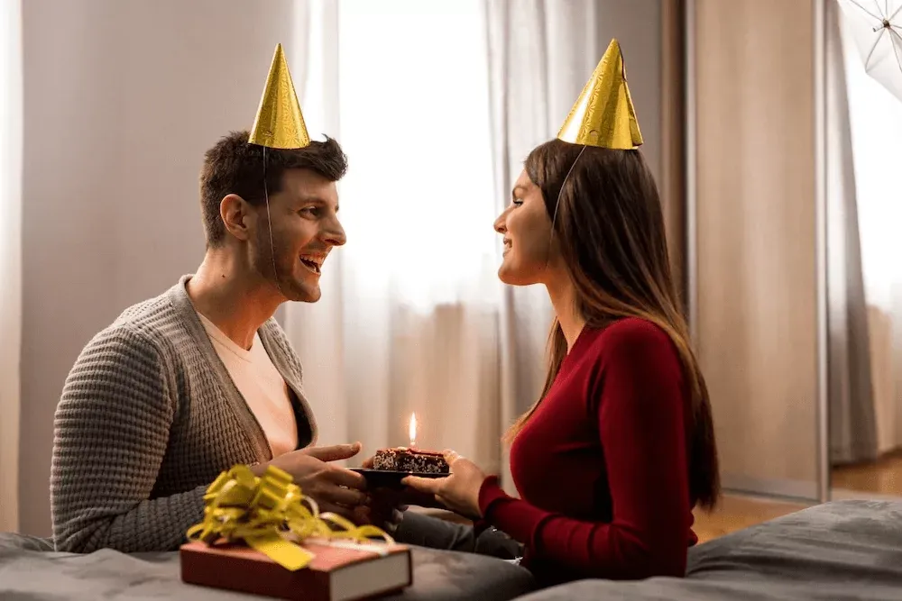 Mẫu thư chúc mừng sinh nhật tiếng Anh lãng mạn dành cho người yêu