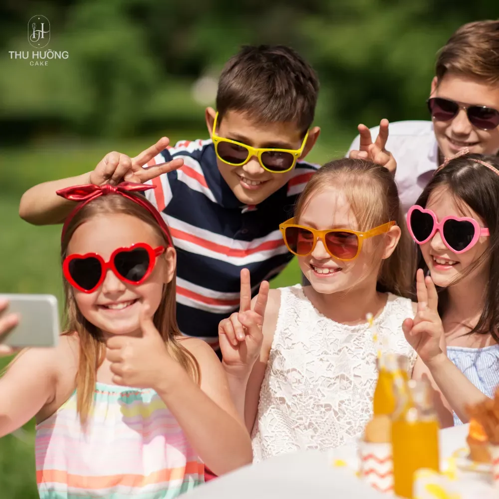 Lời chúc sinh nhật anh trai phong cách hài hước