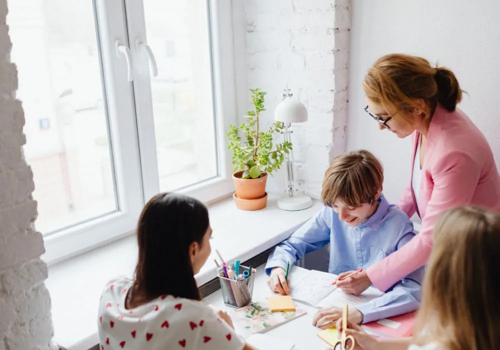 Bài thơ chúc tết thầy cô phong cách cổ điển