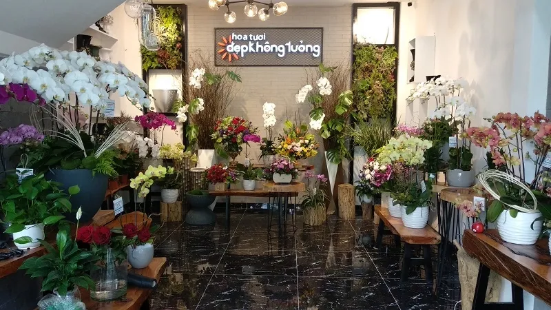 Không gian hoa tươi nghệ thuật mang lại cảm hứng sáng tạo cho cuộc sống