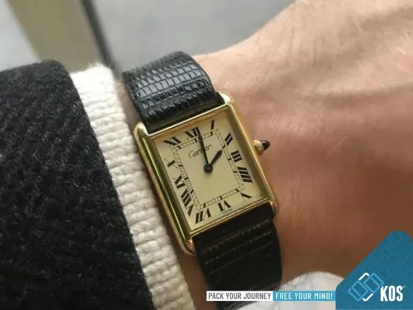 Đồng hồ đeo tay ý nghĩa tặng người yêu trước khi đi du học