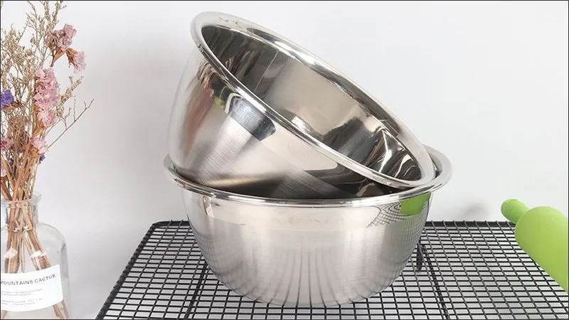 Âu trộn bột inox sâu lòng chuyên dụng cho thợ làm bánh sinh nhật