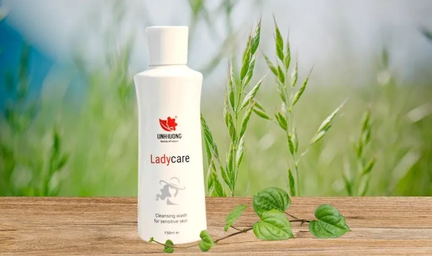 Dung dịch vệ sinh Lady Care của thương hiệu Linh Hương