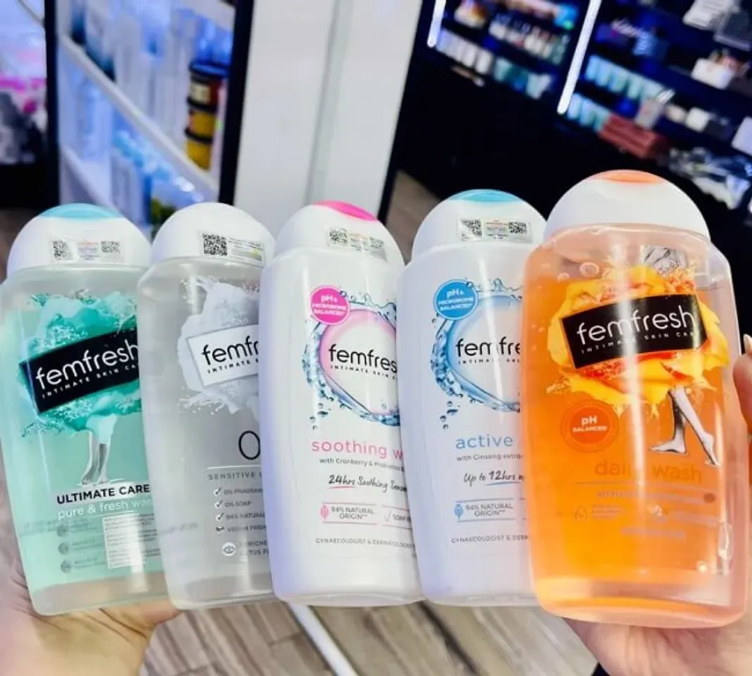 Dung dịch vệ sinh phụ nữ Femfresh 