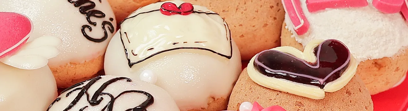 Feedback khách hàng về chất lượng bánh kem Singapore