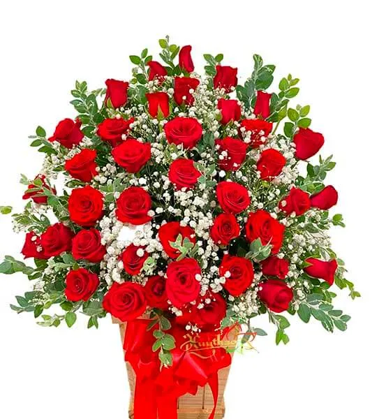 mẫu giỏ hoa hồng đỏ 40 bông chúc mừng sinh nhật sang trọng