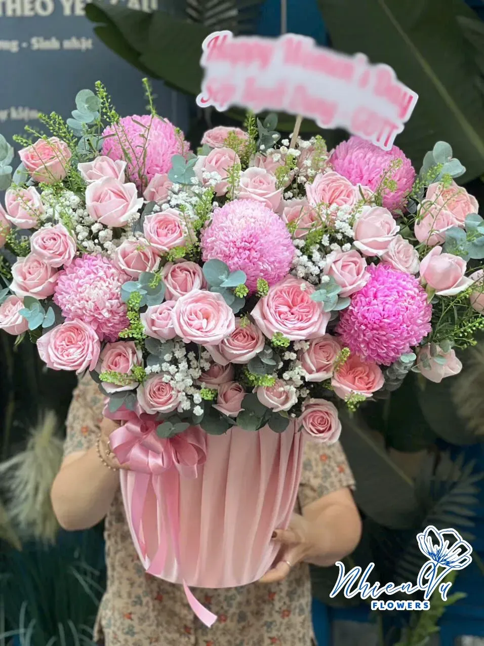 Giỏ hoa sinh nhật sang trọng GH043