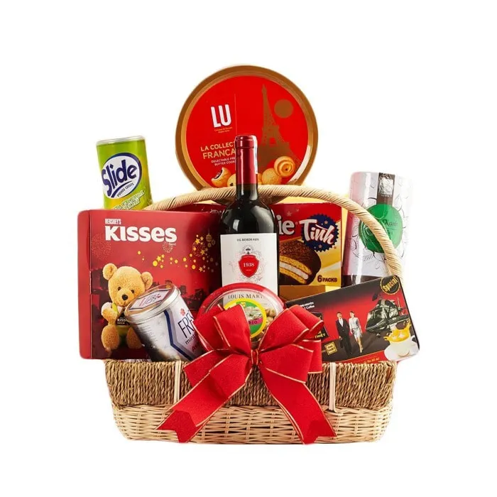 Giỏ quà Tết đầy đủ tại siêu thị Vinmart TPHCM