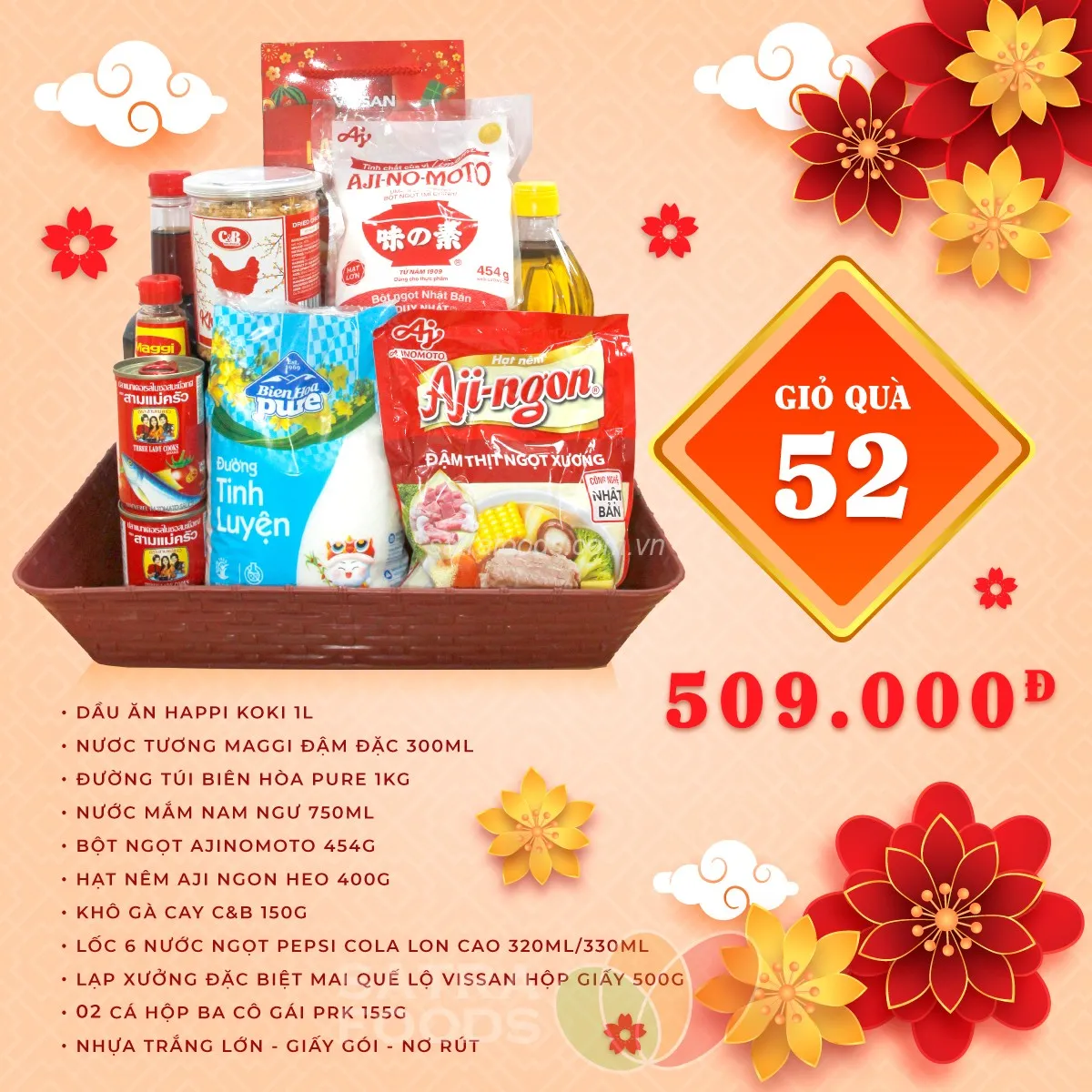 Sắc vàng rực rỡ mang không khí Tết tràn ngập trong mỗi giỏ quà