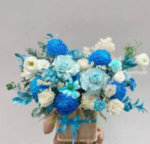 Lẵng hoa chúc mừng sinh nhật con trai màu xanh dương