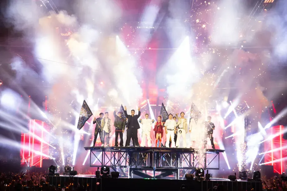 Tặng vợ vé tham gia concert idol hoặc sự kiện âm nhạc