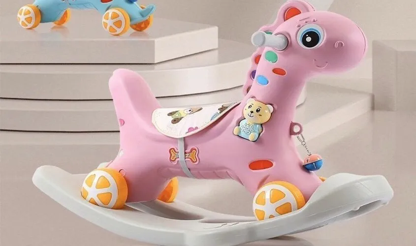 Ngựa bập bênh gỗ - món đồ chơi vận động yêu thích của mọi đứa trẻ