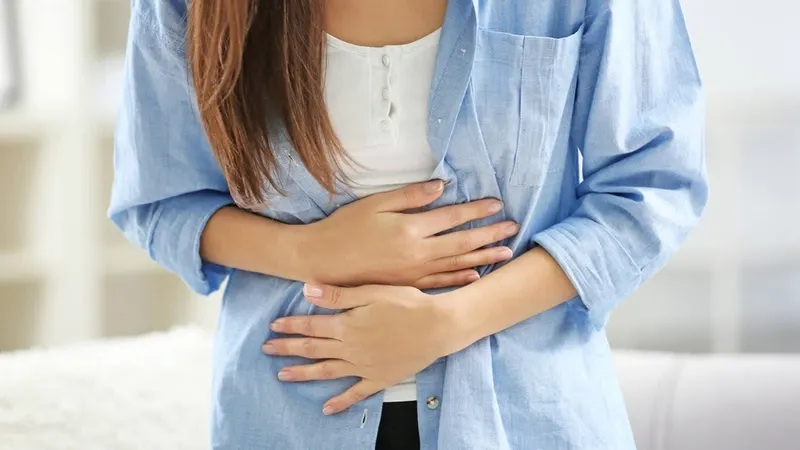 Rối loạn kinh nguyệt liên quan đến viêm phụ khoa thường biểu hiện qua kinh không đều