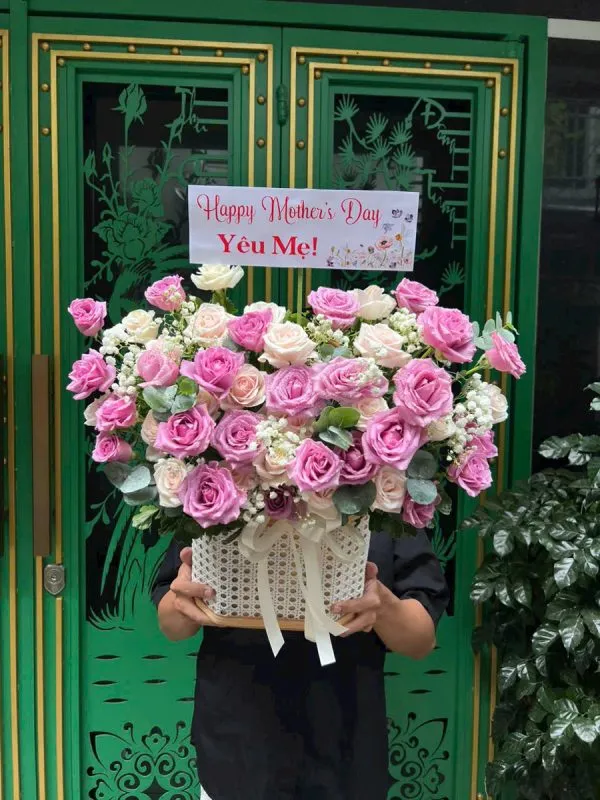 Giỏ hoa gửi "Ngàn Lời Yêu Mẹ"