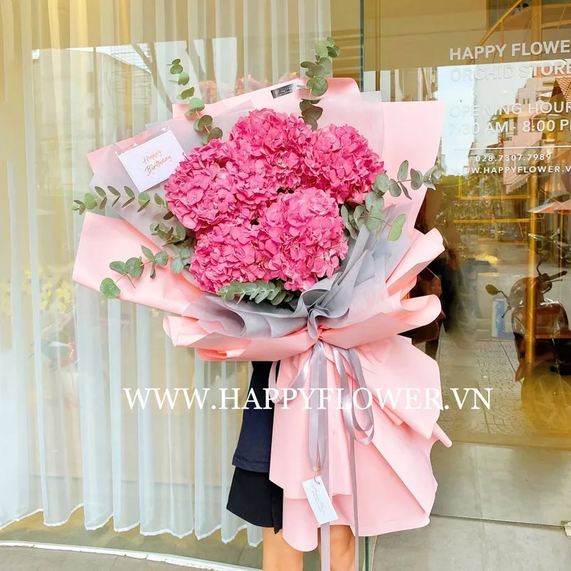 Bó hoa cẩm tú cầu hồng ngọt ngào như kẹo bông