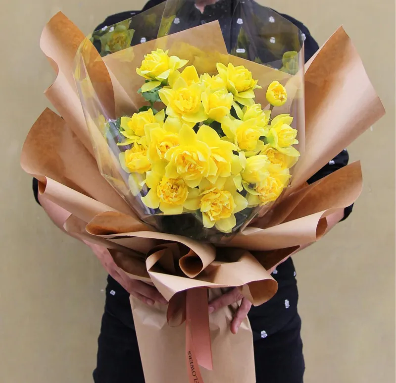 Bó hoa thủy tiên vàng mang lại may mắn cho sinh nhật người yêu