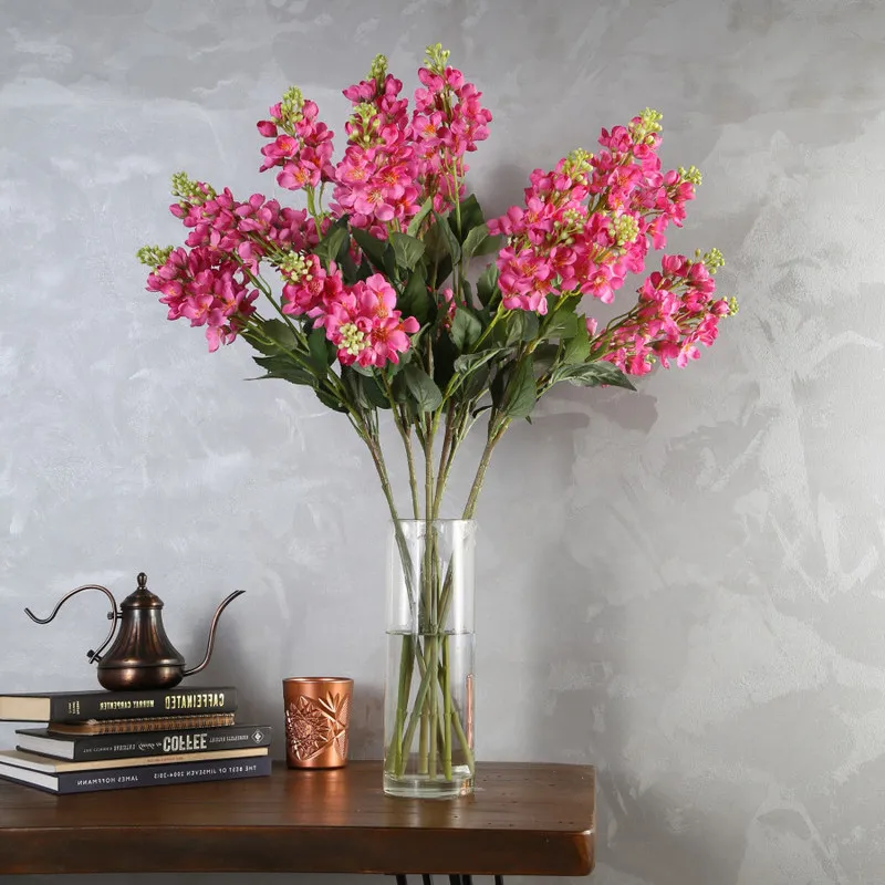 Nhành hoa phi yến ngọt ngào tặng sinh nhật