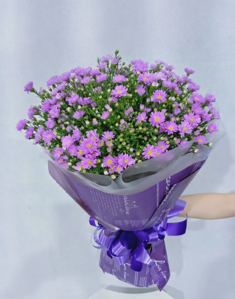 Bó hoa thạch thảo tím dịu dàng