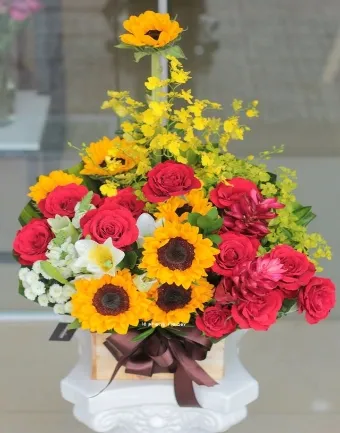 Bó hoa tươi mang phong cách tự do dành cho những cô nàng phá cách