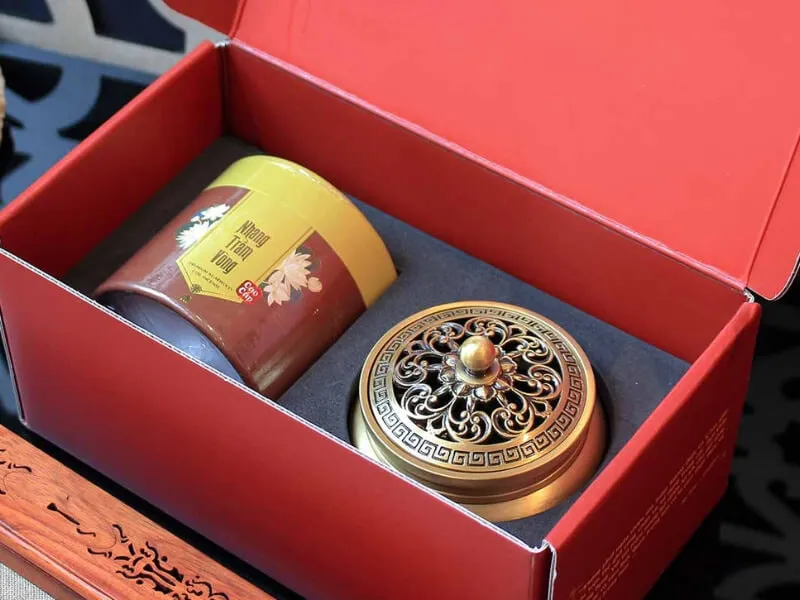 Hộp quà tặng Trầm Hương sang trọng cho ngày Tết