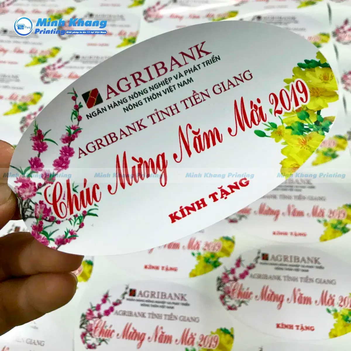 Mẫu nhãn dán in logo doanh nghiệp Agribank, giải pháp marketing hiệu quả mùa Tết