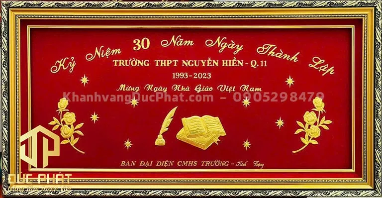 quà tặng kỷ niệm ngày thành lập trường