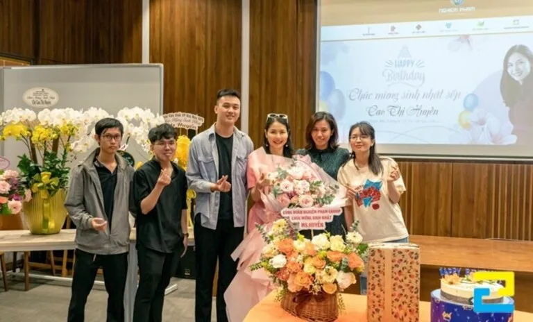 Tìm hiểu kỹ tính cách của lãnh đạo để lựa chọn phong cách tổ chức sinh nhật cho sếp phù hợp nhất