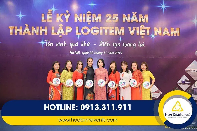 Lễ kỷ niệm thành lập công ty lớn với sự tham gia của nhiều đối tác quốc tế