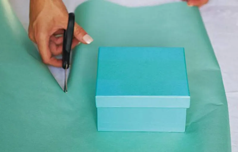 Đo đạc kích thước giấy chính xác trước khi cắt