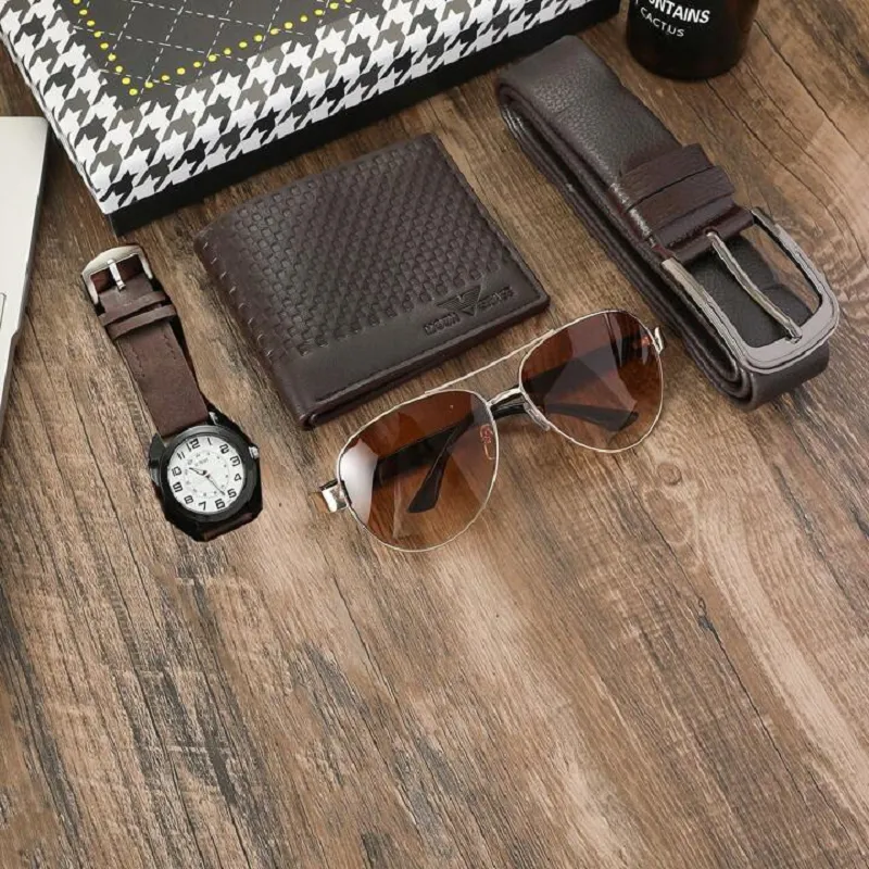 Mắt kính thời trang làm quà tặng sinh nhật cho nam