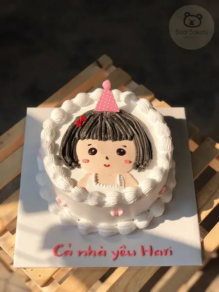 Mẫu bánh sinh nhật bé gái vườn hoa lung linh