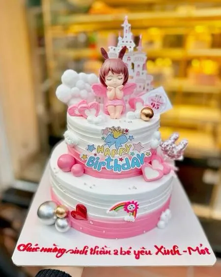 Mẫu bánh sinh nhật bé gái 2 tầng tinh mờ hiện đại