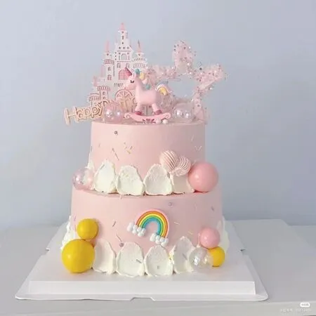 Mẫu bánh sinh nhật bé gái 2 tầng gấu hồng bay