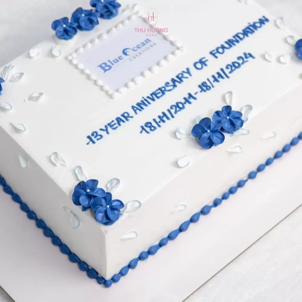 Mẫu bánh sinh nhật công ty đẹp và chuyên nghiệp