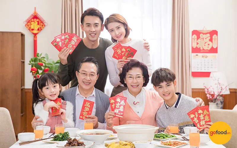 Bữa cơm sum họp gia đình là món quà tinh thần lớn nhất