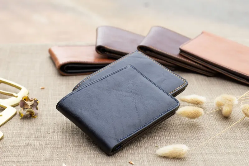 Ví da khâu tay bền bỉ theo thời gian cho phái mạnh